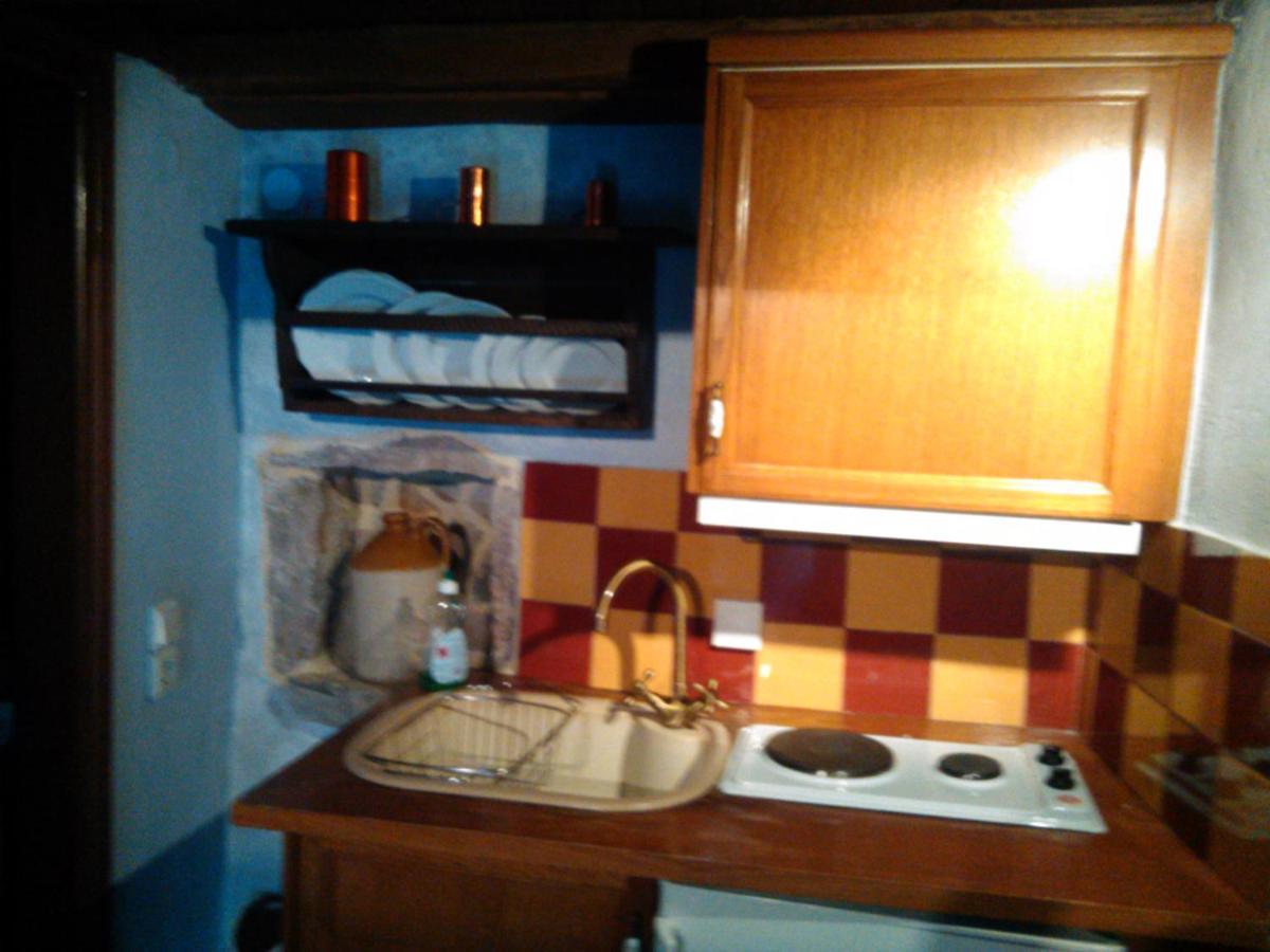 Spilia Apartment Kardamyla ภายนอก รูปภาพ